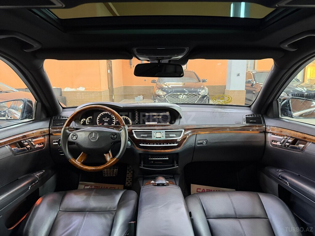 Mercedes S 500