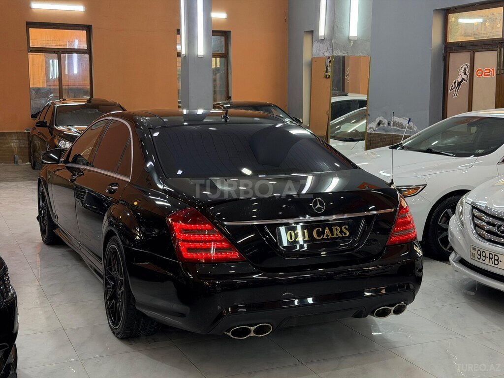 Mercedes S 500