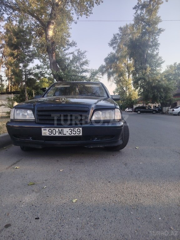 Mercedes C 180
