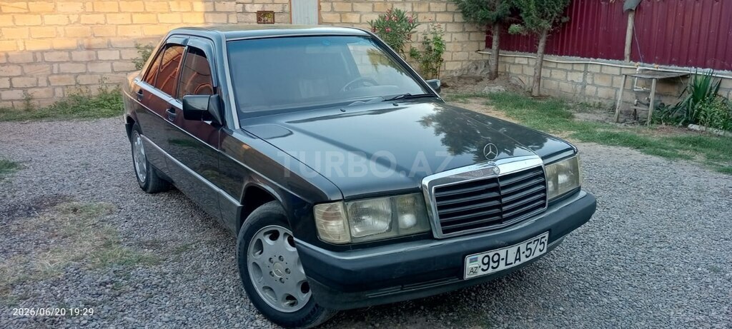 Mercedes 190