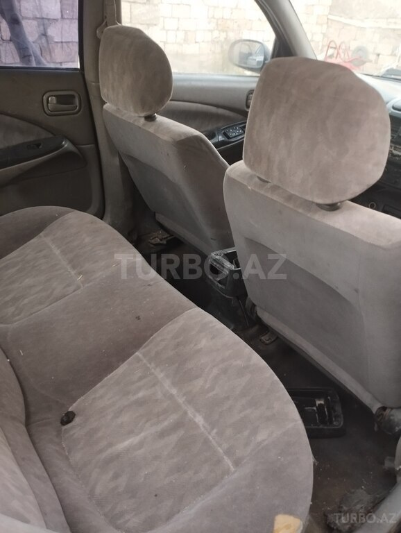 Nissan Sunny
