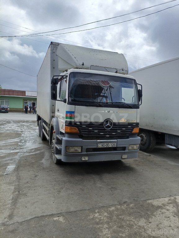 Mercedes Atego 2528