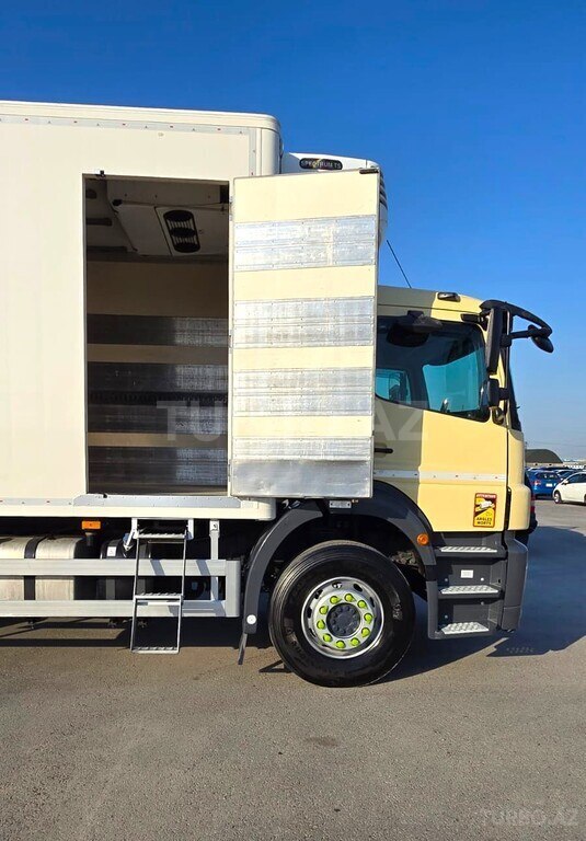 Mercedes Axor 2533