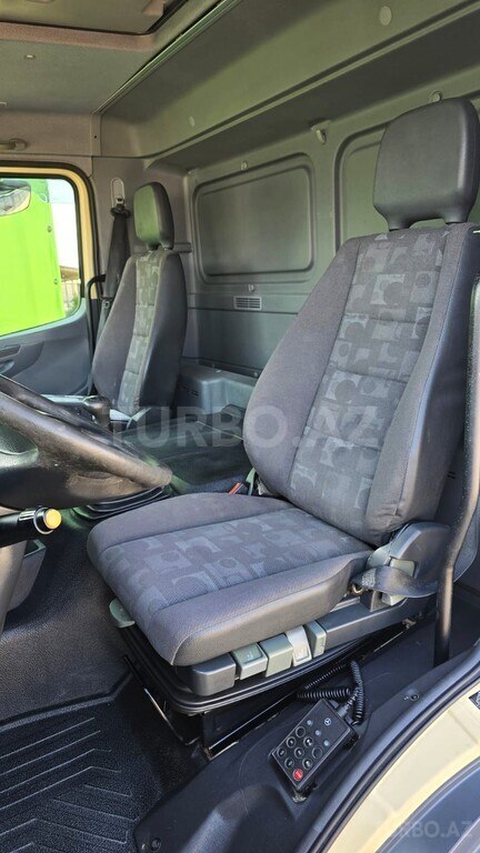 Mercedes Axor 2533