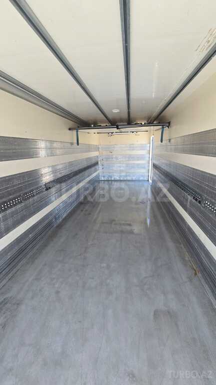 Mercedes Axor 2533
