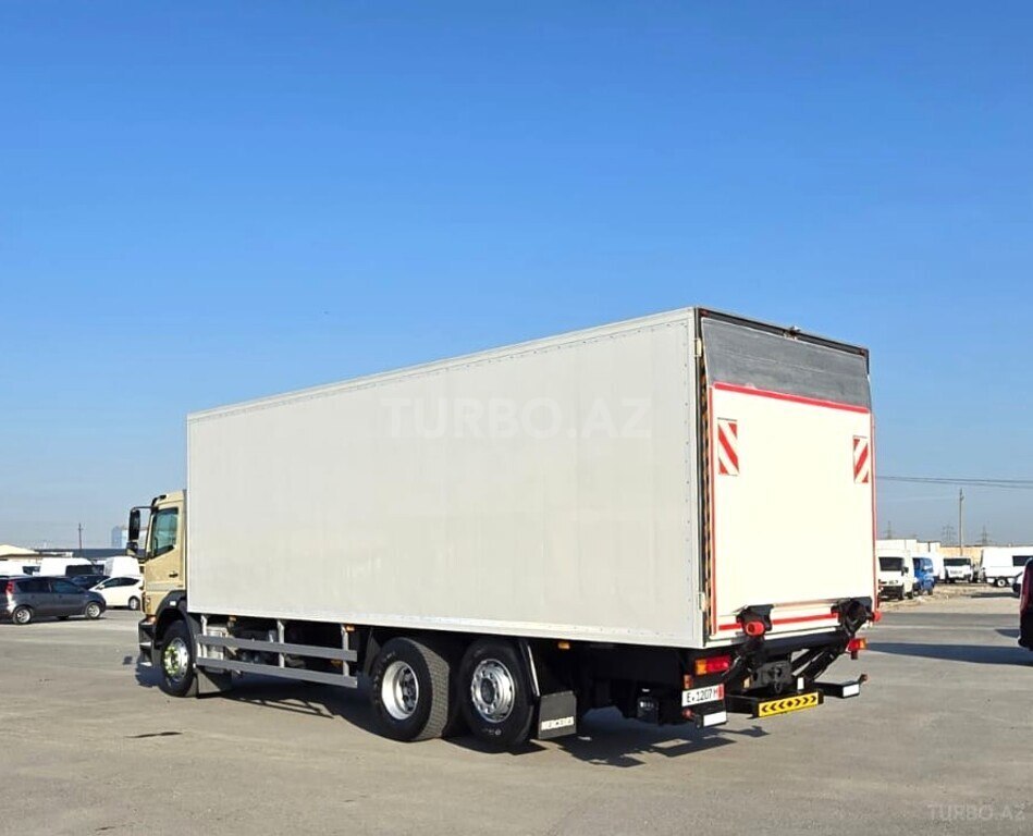 Mercedes Axor 2533