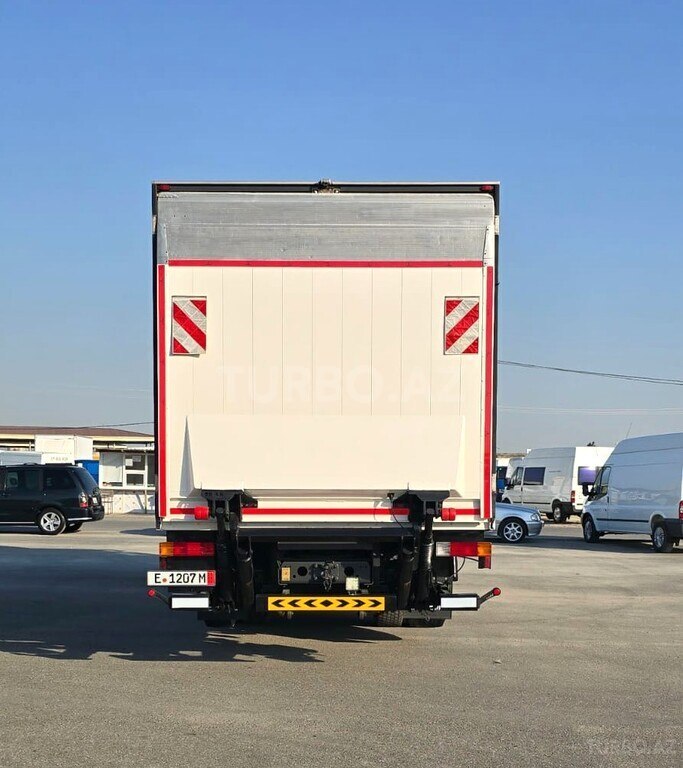 Mercedes Axor 2533