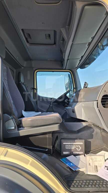 Mercedes Axor 2533
