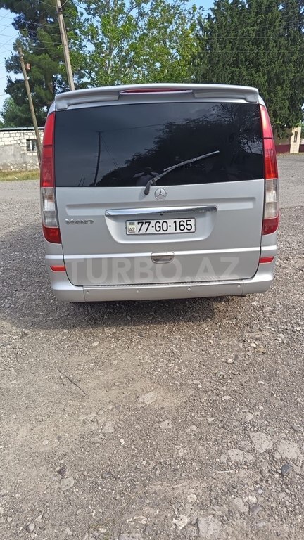 Mercedes Viano