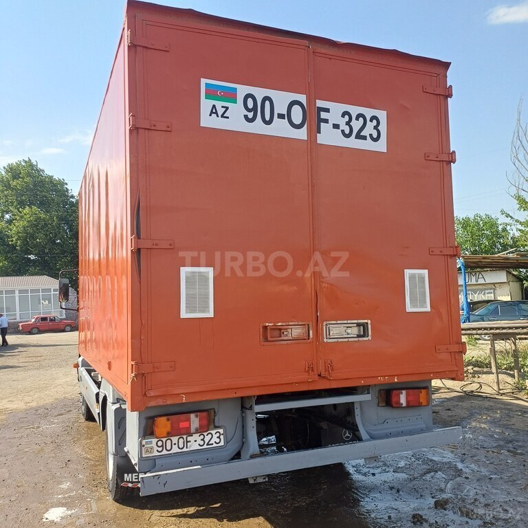 Mercedes Atego 815