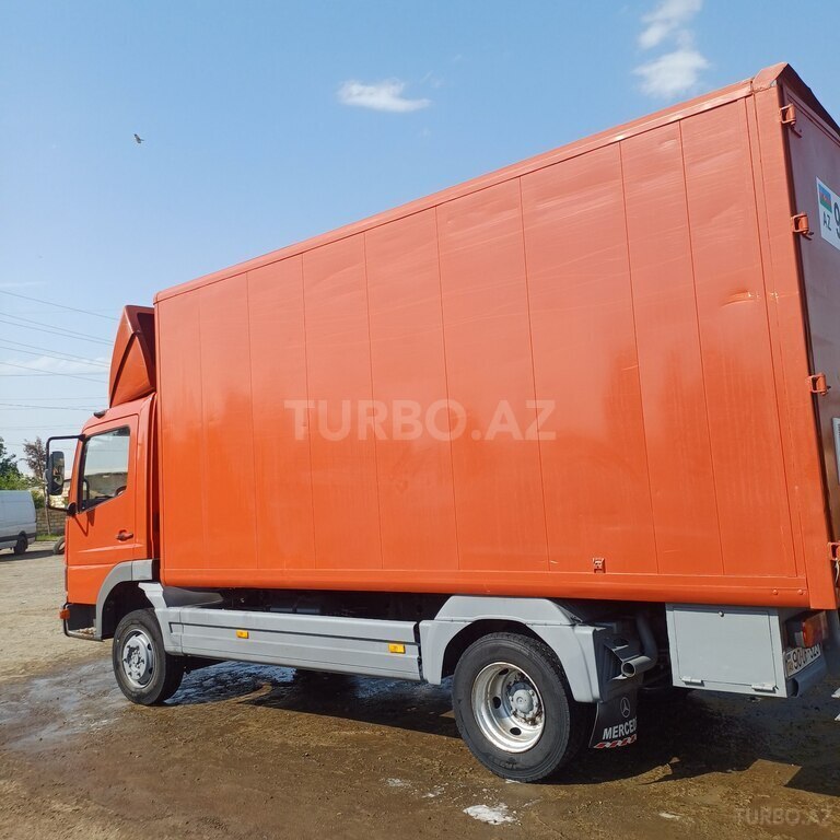 Mercedes Atego 815