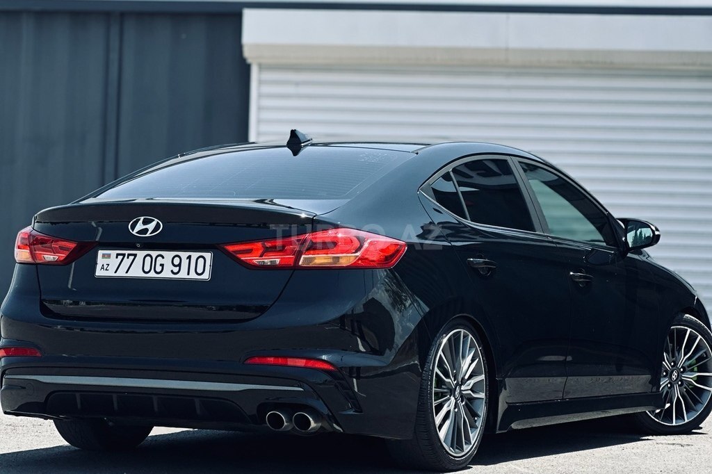 Hyundai Elantra