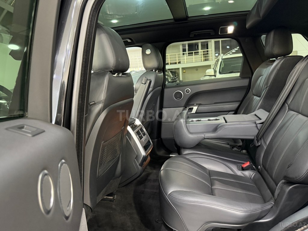Land Rover RR Sport