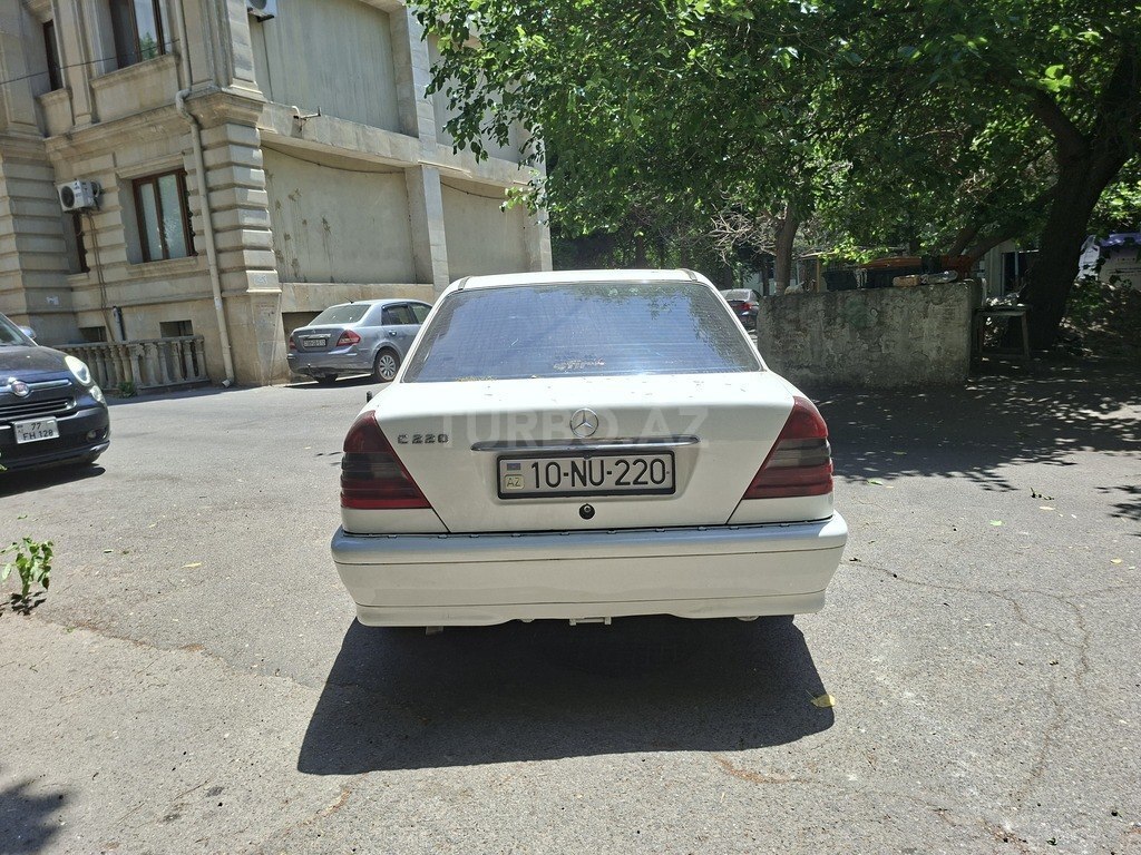 Mercedes C 220