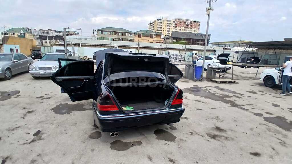Mercedes C 200