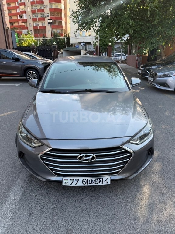 Hyundai Elantra