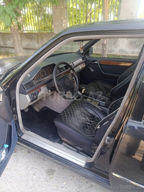 Mercedes 300 D 4MATIC