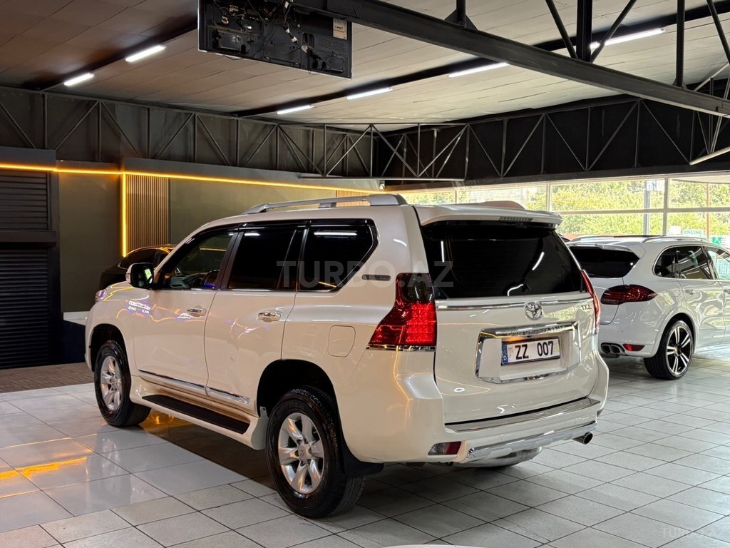 Toyota Land Cruiser Prado