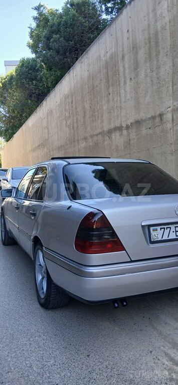 Mercedes C 220