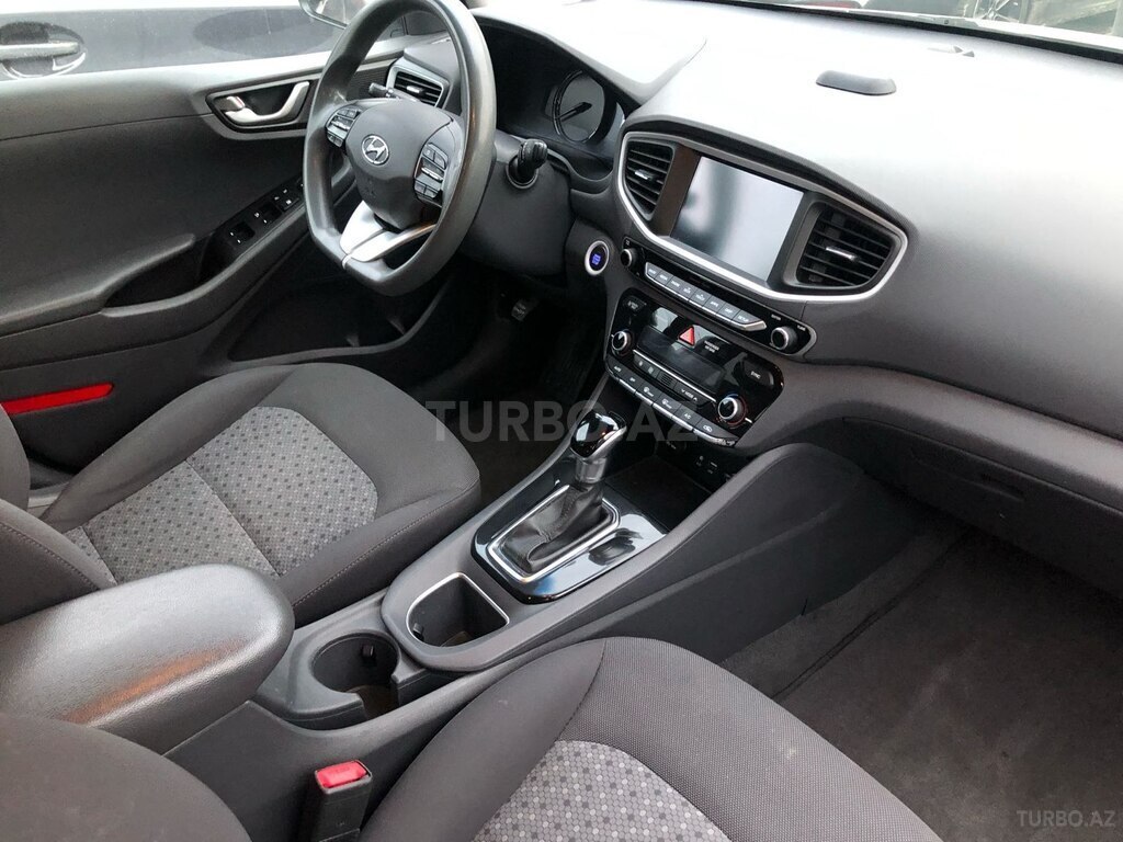 Hyundai IONIQ