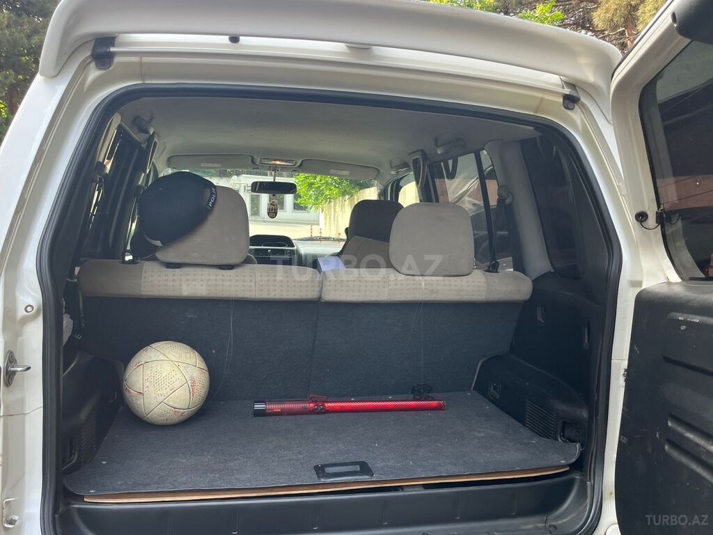 Mitsubishi Pajero io