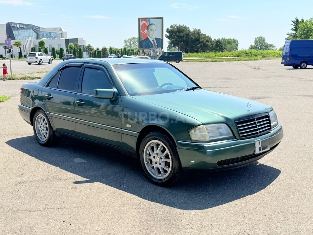 Mercedes C 220