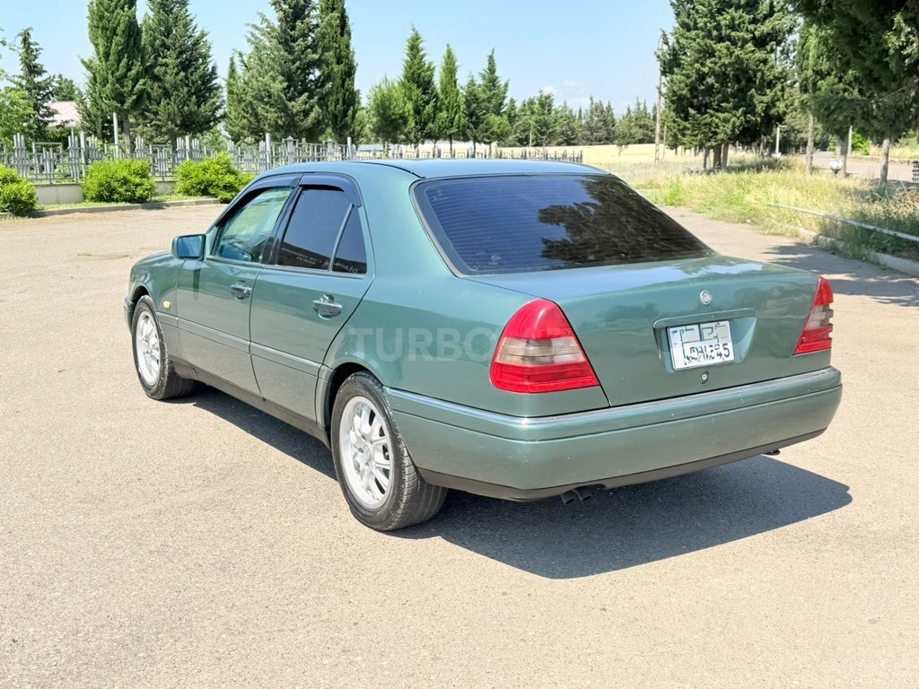 Mercedes C 220
