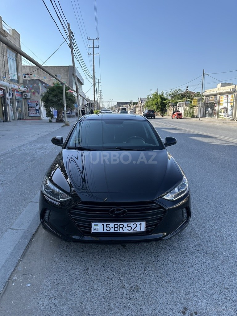 Hyundai Elantra