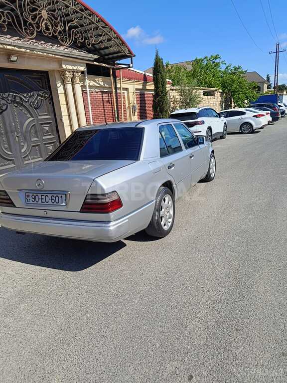 Mercedes 300 D