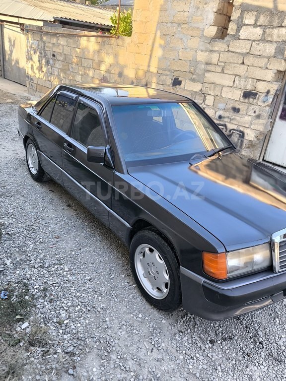 Mercedes 190