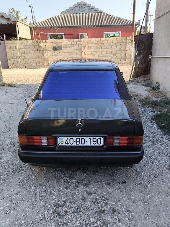 Mercedes 190