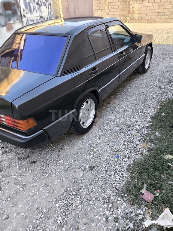 Mercedes 190