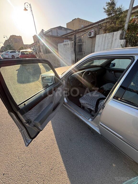 Mercedes C 180