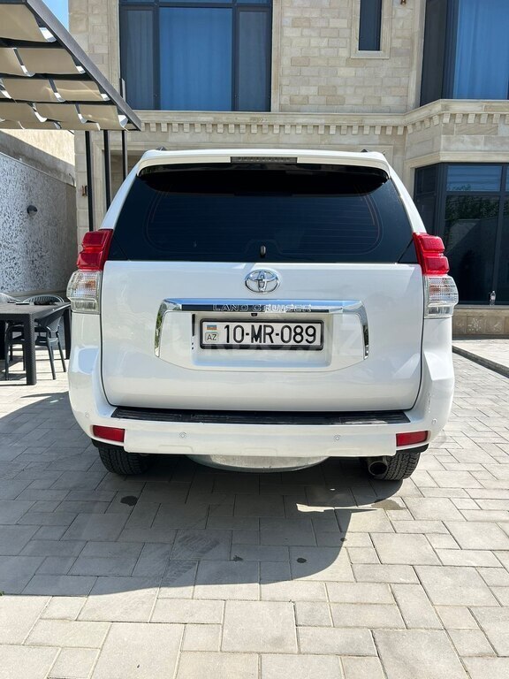 Toyota Land Cruiser Prado
