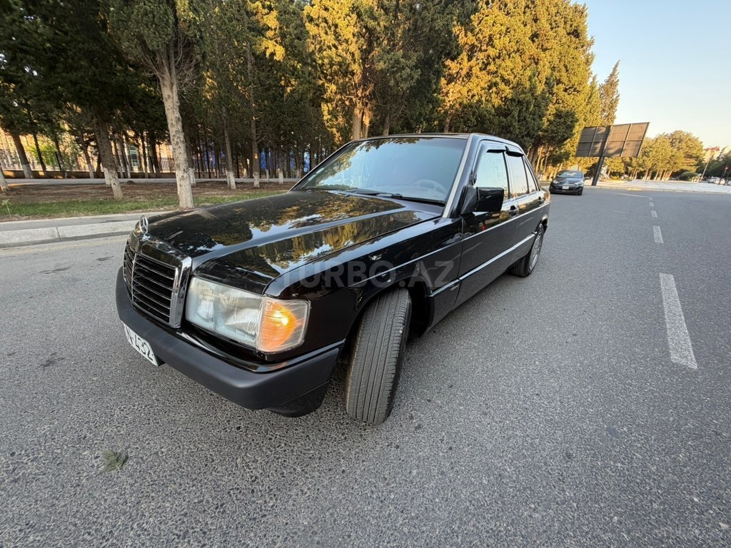 Mercedes 190