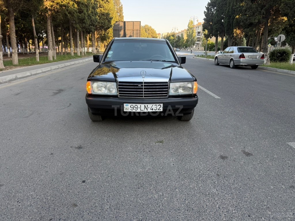 Mercedes 190