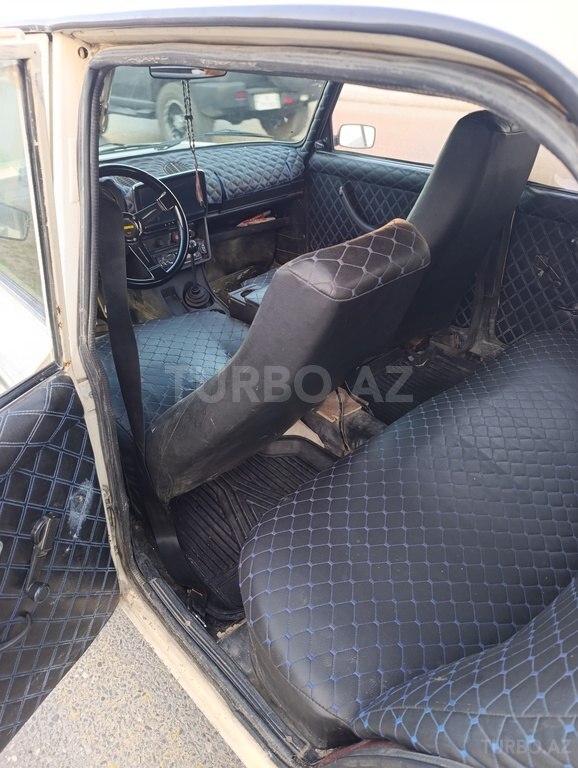 LADA (VAZ) 2106