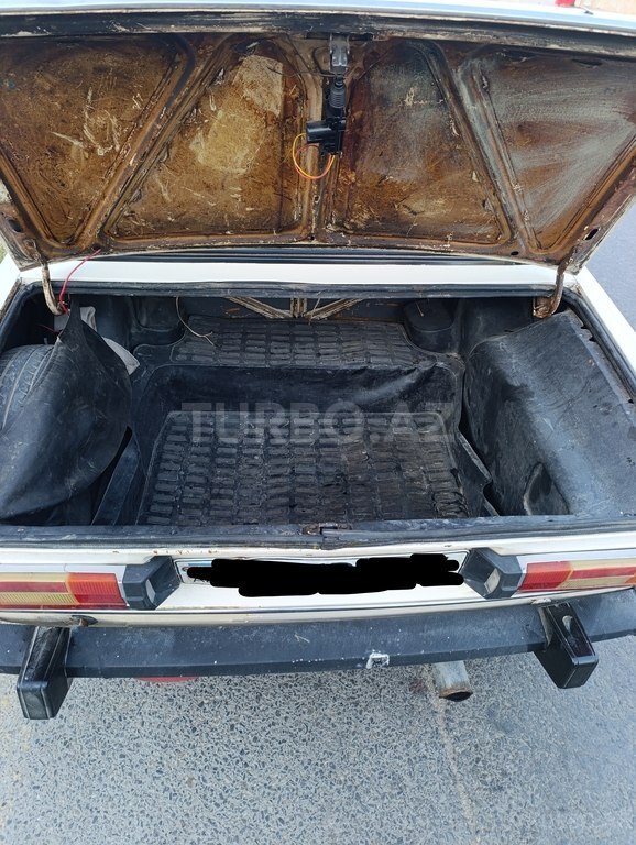 LADA (VAZ) 2106