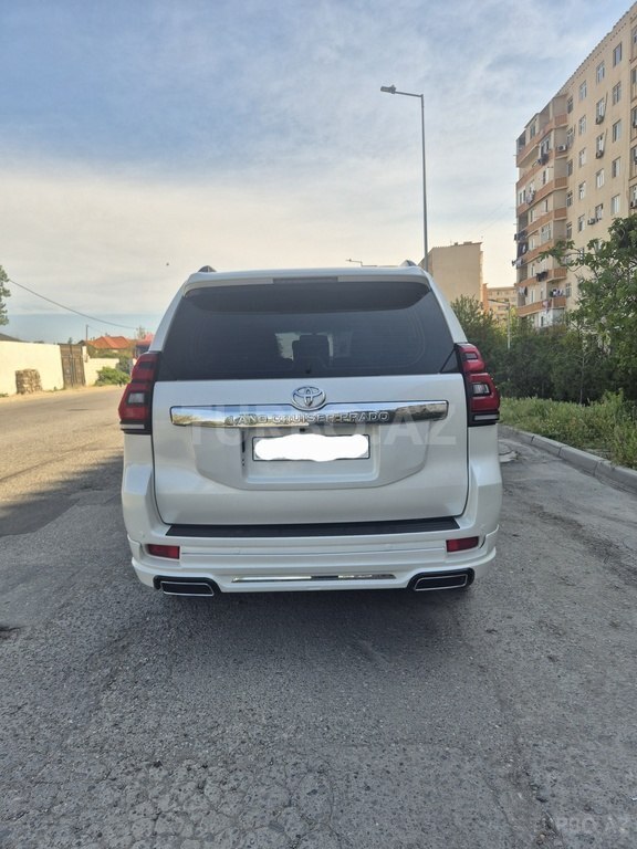 Toyota Land Cruiser Prado