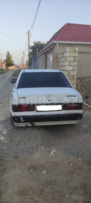 Mercedes 190