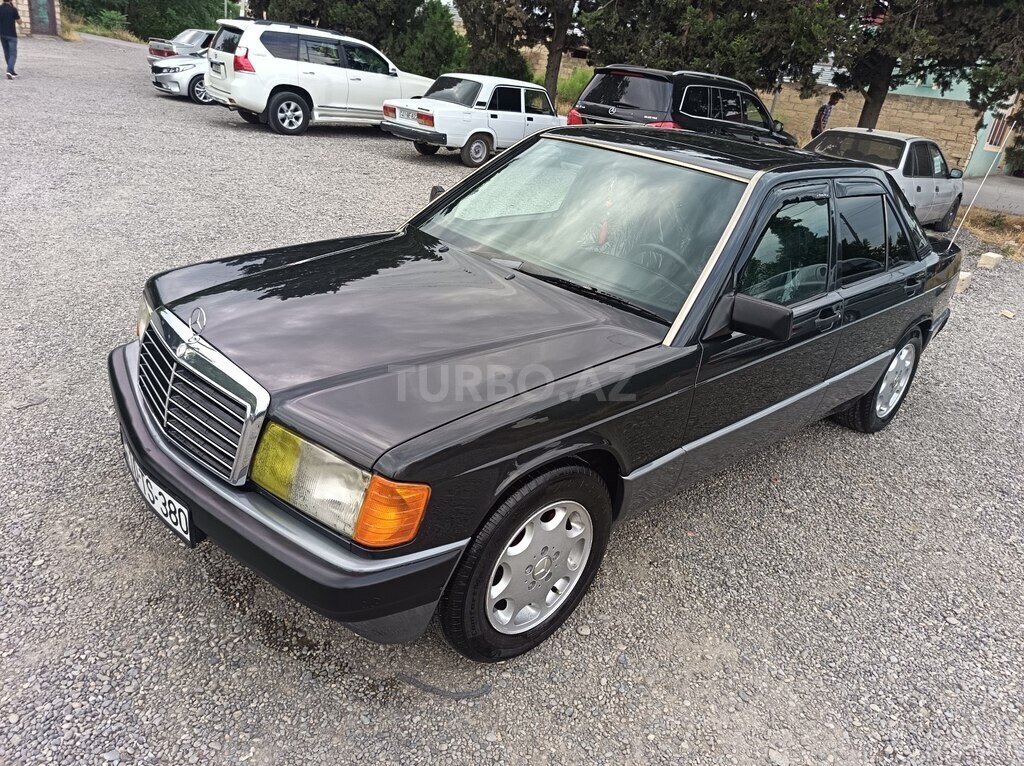 Mercedes 190