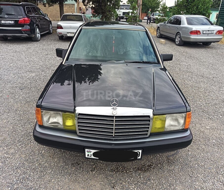 Mercedes 190