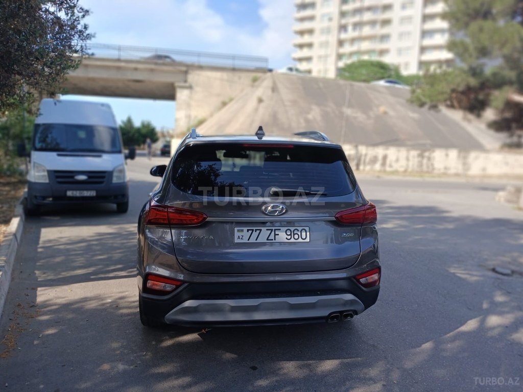 Hyundai Santa Fe