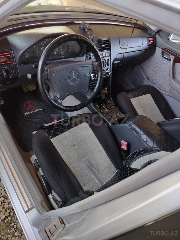 Mercedes C 220