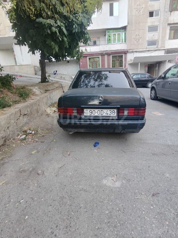 Mercedes 190