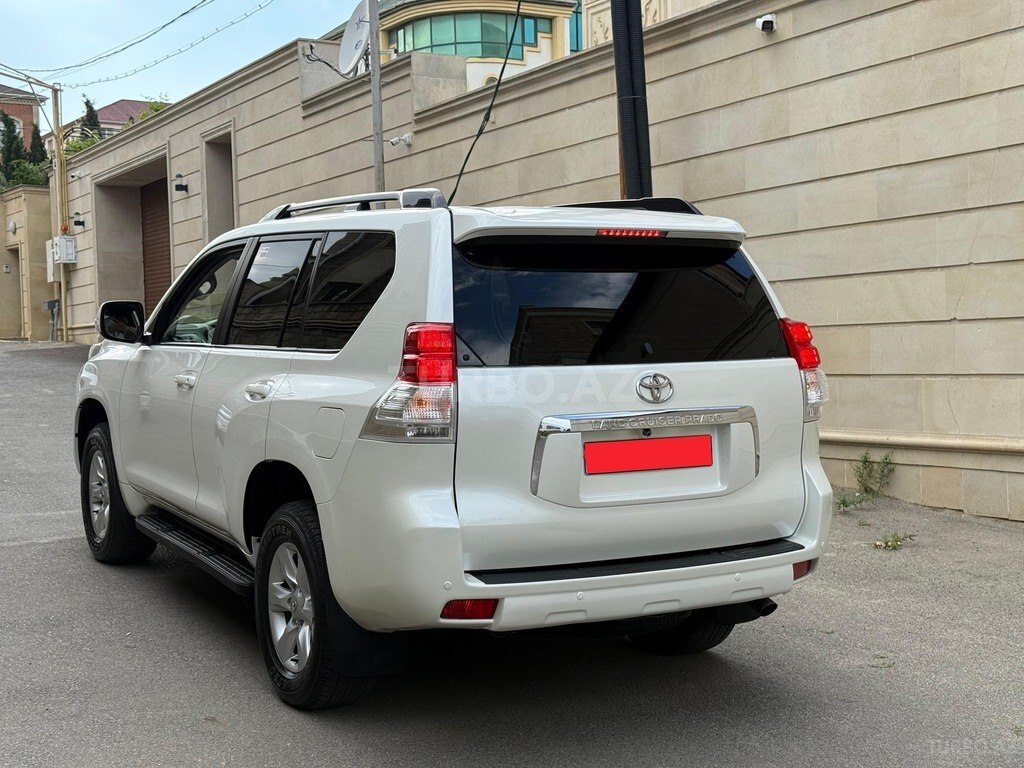 Toyota Land Cruiser Prado