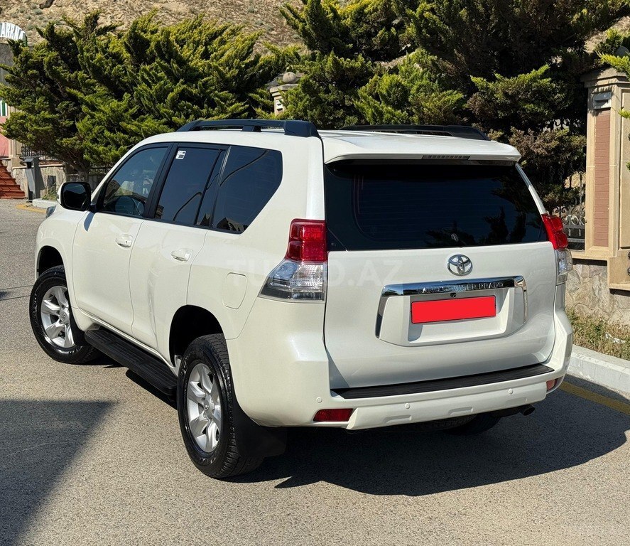Toyota Land Cruiser Prado