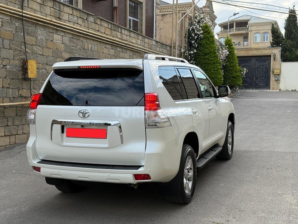 Toyota Land Cruiser Prado