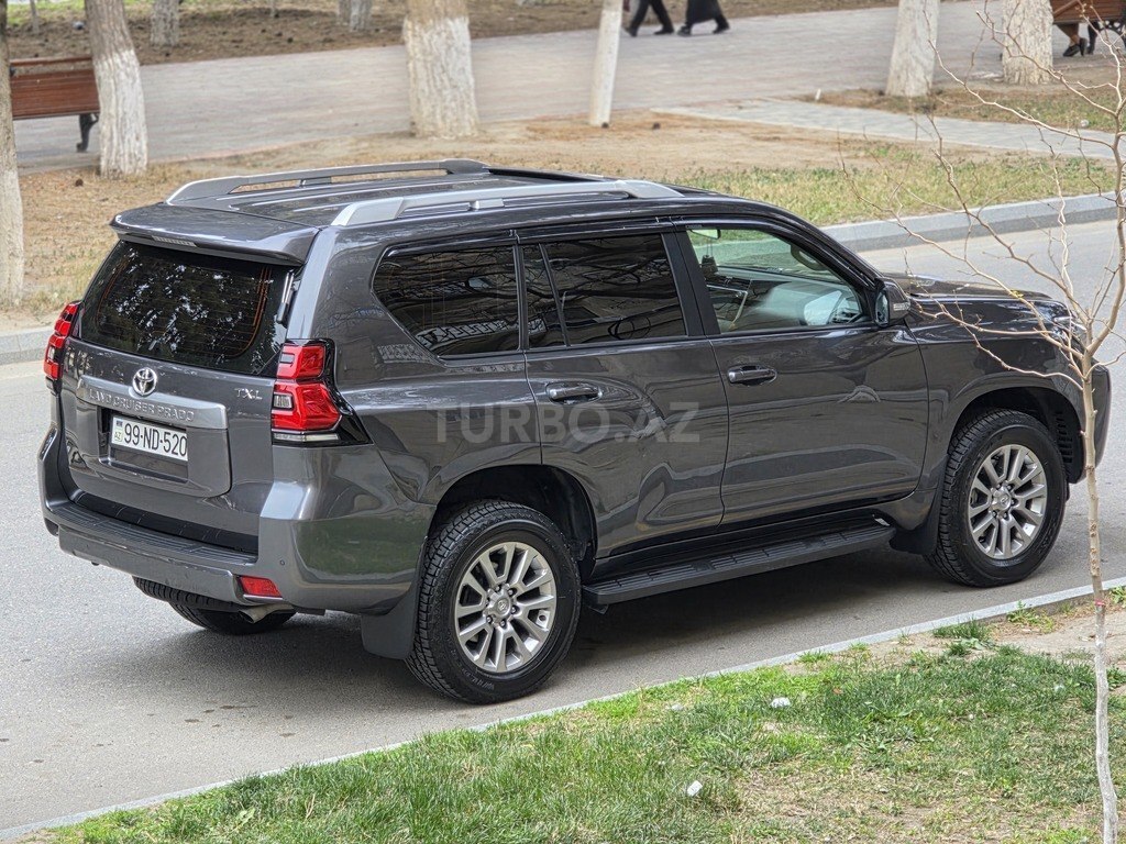 Toyota Land Cruiser Prado