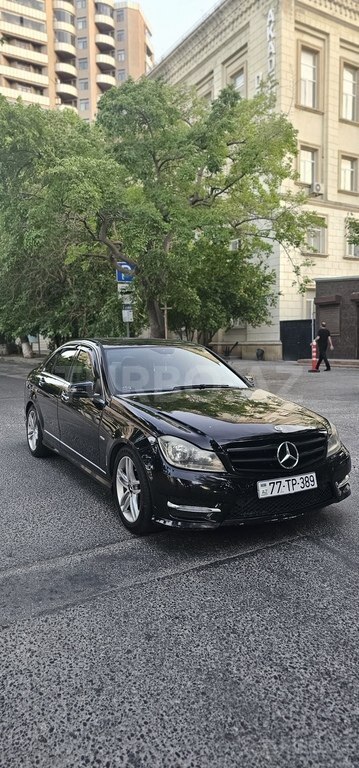 Mercedes C 180